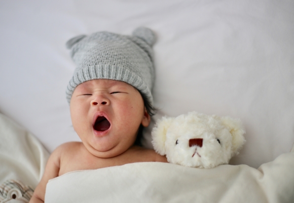 Les 4 mythes courants sur le sommeil de bébé